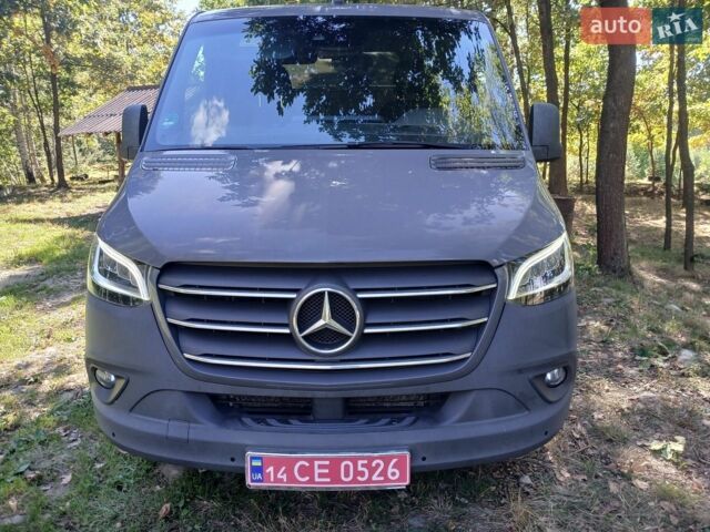 Серый Мерседес Sprinter, объемом двигателя 1.95 л и пробегом 260 тыс. км за 30900 $, фото 11 на Automoto.ua