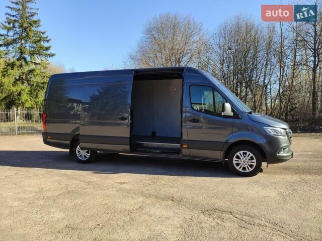 Серый Мерседес Sprinter, объемом двигателя 2.99 л и пробегом 245 тыс. км за 38800 $, фото 9 на Automoto.ua