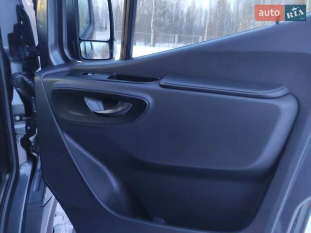 Серый Мерседес Sprinter, объемом двигателя 2.99 л и пробегом 244 тыс. км за 39900 $, фото 41 на Automoto.ua