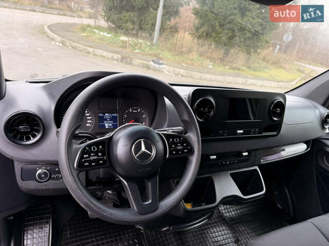 Сірий Мерседес Sprinter, об'ємом двигуна 0 л та пробігом 303 тис. км за 30500 $, фото 4 на Automoto.ua