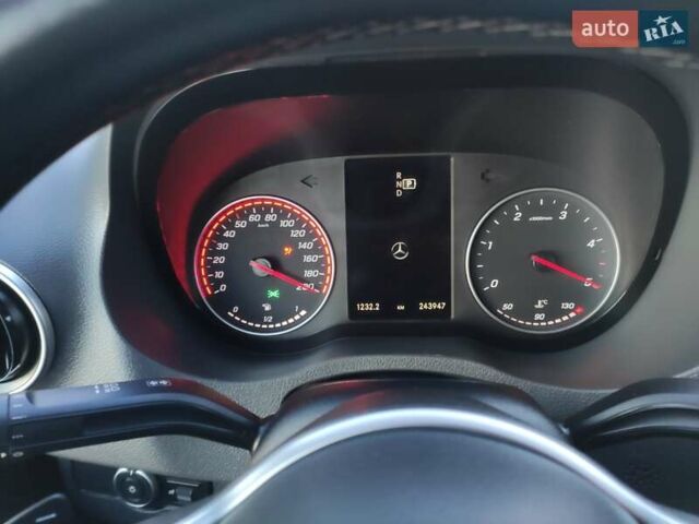 Серый Мерседес Sprinter, объемом двигателя 2.99 л и пробегом 244 тыс. км за 39900 $, фото 58 на Automoto.ua