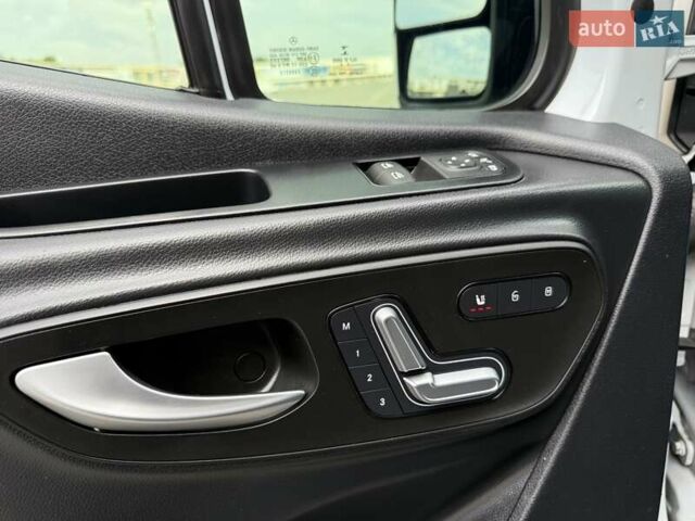 Серый Мерседес Sprinter, объемом двигателя 2.99 л и пробегом 79 тыс. км за 39900 $, фото 22 на Automoto.ua