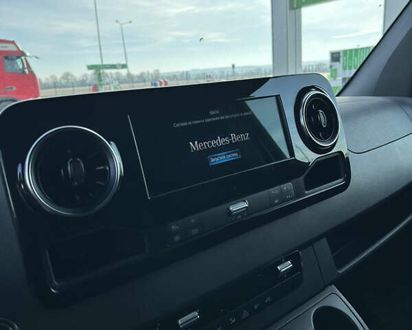 Серый Мерседес Sprinter, объемом двигателя 2.99 л и пробегом 314 тыс. км за 62700 $, фото 23 на Automoto.ua