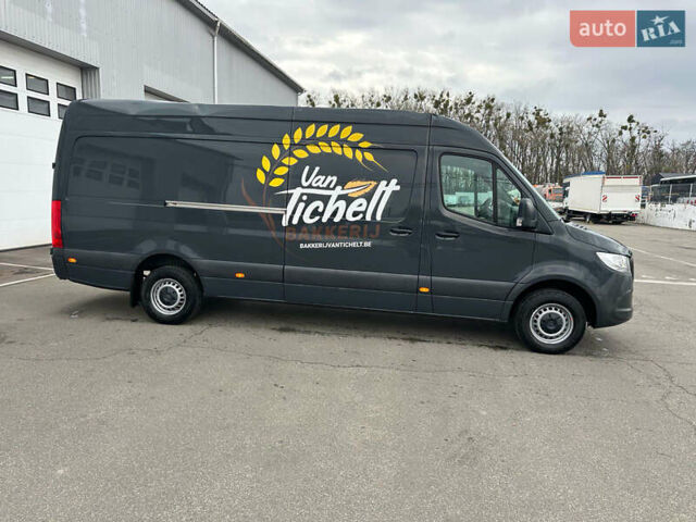 Серый Мерседес Sprinter, объемом двигателя 1.95 л и пробегом 155 тыс. км за 26000 $, фото 4 на Automoto.ua