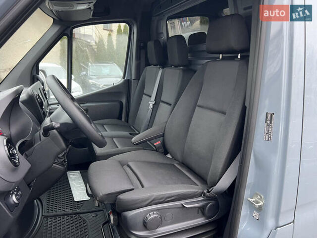 Сірий Мерседес Sprinter, об'ємом двигуна 2 л та пробігом 270 тис. км за 24990 $, фото 11 на Automoto.ua