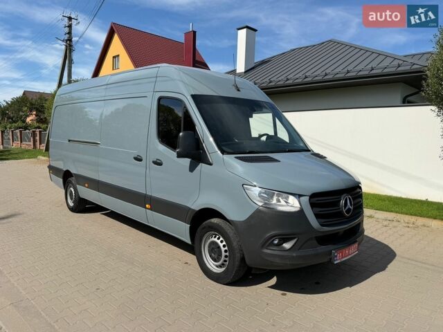 Серый Мерседес Sprinter, объемом двигателя 0 л и пробегом 300 тыс. км за 23800 $, фото 8 на Automoto.ua
