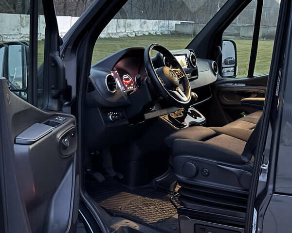 Серый Мерседес Sprinter, объемом двигателя 2 л и пробегом 235 тыс. км за 36990 $, фото 13 на Automoto.ua