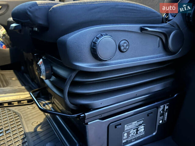 Серый Мерседес Sprinter, объемом двигателя 2 л и пробегом 235 тыс. км за 36990 $, фото 22 на Automoto.ua