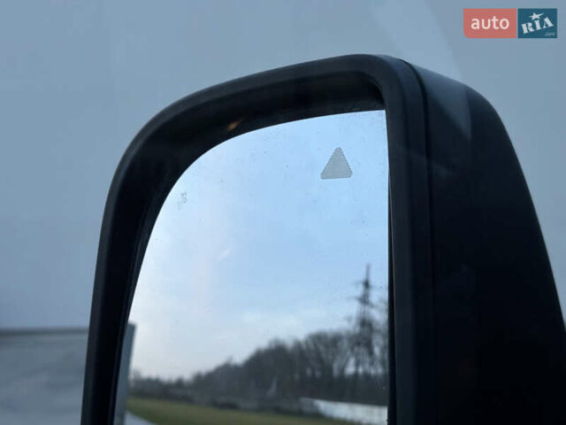 Серый Мерседес Sprinter, объемом двигателя 2 л и пробегом 235 тыс. км за 36990 $, фото 11 на Automoto.ua