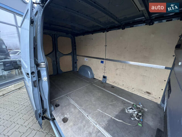 Сірий Мерседес Sprinter, об'ємом двигуна 2 л та пробігом 270 тис. км за 24990 $, фото 27 на Automoto.ua