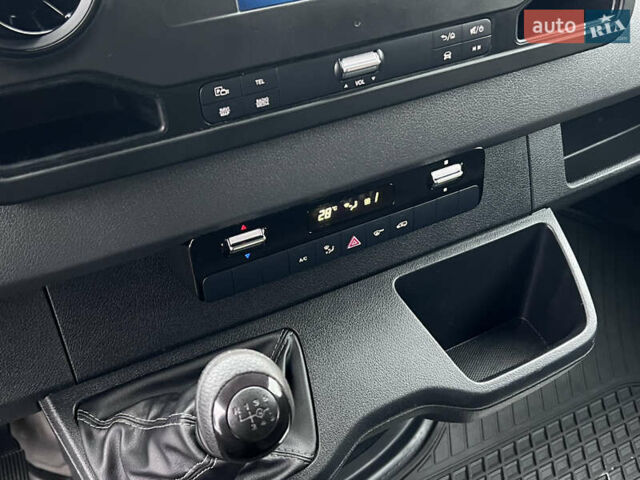 Сірий Мерседес Sprinter, об'ємом двигуна 2 л та пробігом 270 тис. км за 24990 $, фото 21 на Automoto.ua