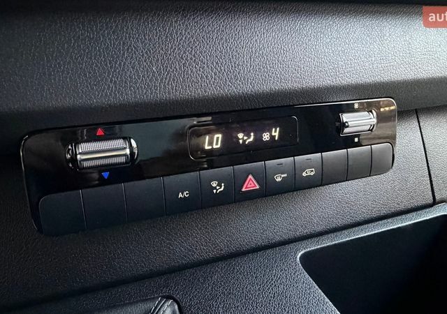 Серый Мерседес Sprinter, объемом двигателя 2.2 л и пробегом 249 тыс. км за 24900 $, фото 42 на Automoto.ua