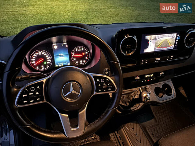 Серый Мерседес Sprinter, объемом двигателя 2 л и пробегом 235 тыс. км за 36990 $, фото 17 на Automoto.ua