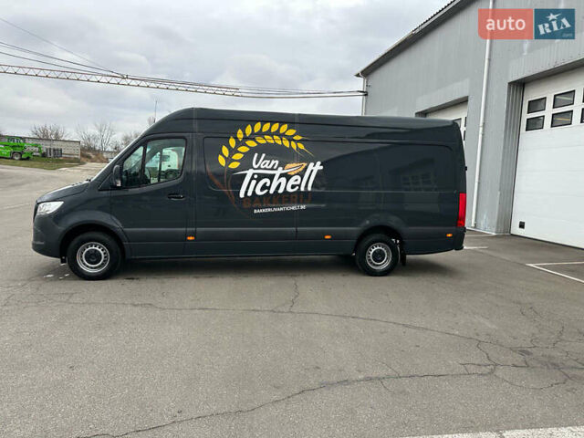 Серый Мерседес Sprinter, объемом двигателя 1.95 л и пробегом 155 тыс. км за 26000 $, фото 1 на Automoto.ua