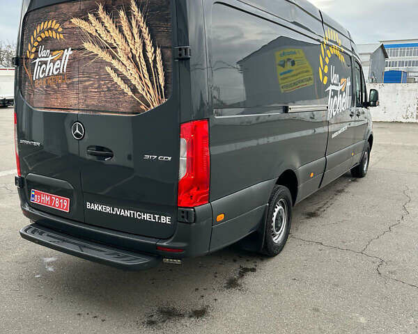 Серый Мерседес Sprinter, объемом двигателя 1.95 л и пробегом 155 тыс. км за 26000 $, фото 7 на Automoto.ua