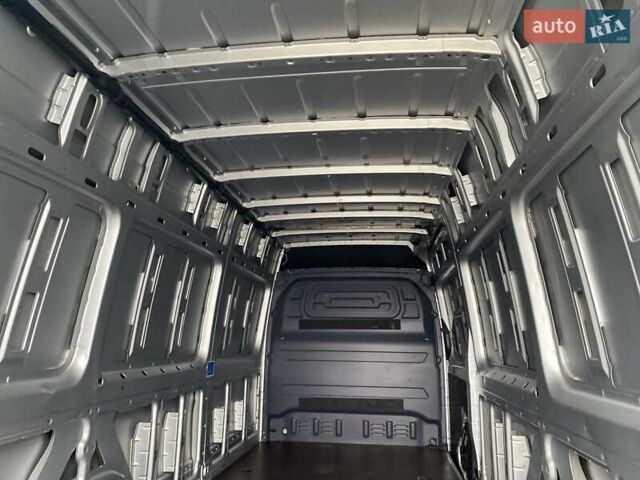 Серый Мерседес Sprinter, объемом двигателя 2.08 л и пробегом 95 тыс. км за 32899 $, фото 16 на Automoto.ua