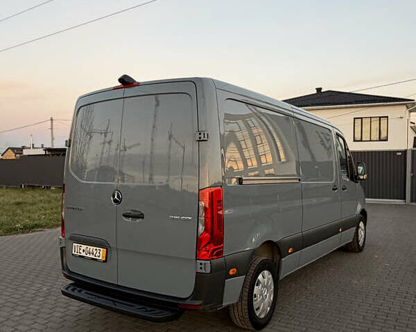 Сірий Мерседес Sprinter, об'ємом двигуна 0 л та пробігом 241 тис. км за 25900 $, фото 6 на Automoto.ua