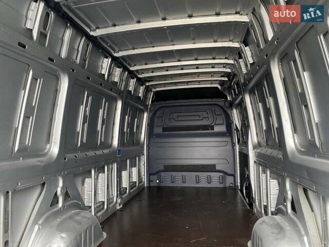 Серый Мерседес Sprinter, объемом двигателя 2.08 л и пробегом 95 тыс. км за 32899 $, фото 17 на Automoto.ua