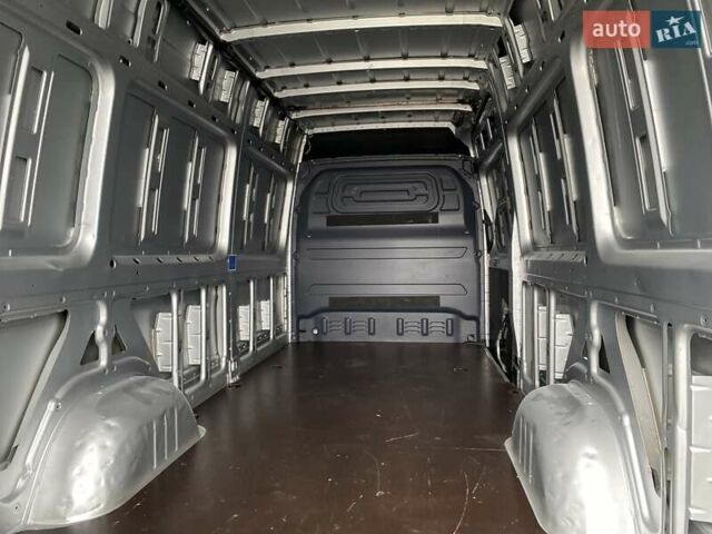 Серый Мерседес Sprinter, объемом двигателя 2.08 л и пробегом 95 тыс. км за 32899 $, фото 21 на Automoto.ua