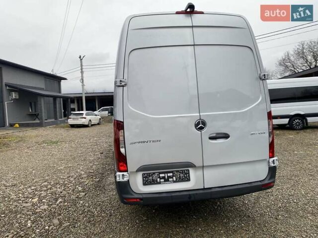 Серый Мерседес Sprinter, объемом двигателя 2.08 л и пробегом 95 тыс. км за 32899 $, фото 7 на Automoto.ua