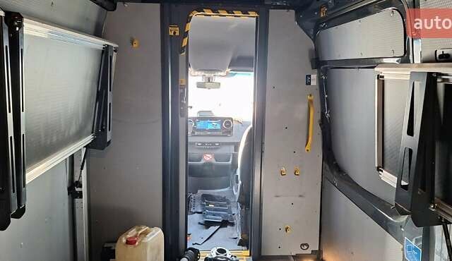 Сірий Мерседес Sprinter, об'ємом двигуна 2 л та пробігом 17 тис. км за 27000 $, фото 18 на Automoto.ua