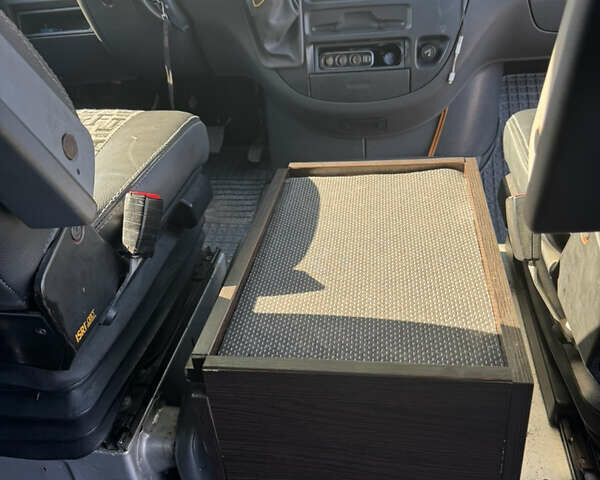 Сірий Мерседес Sprinter, об'ємом двигуна 2.69 л та пробігом 380 тис. км за 11500 $, фото 23 на Automoto.ua