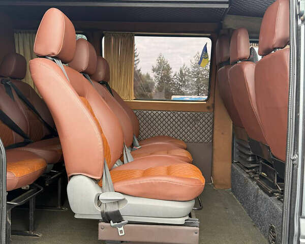Сірий Мерседес Sprinter, об'ємом двигуна 2.69 л та пробігом 293 тис. км за 11500 $, фото 14 на Automoto.ua