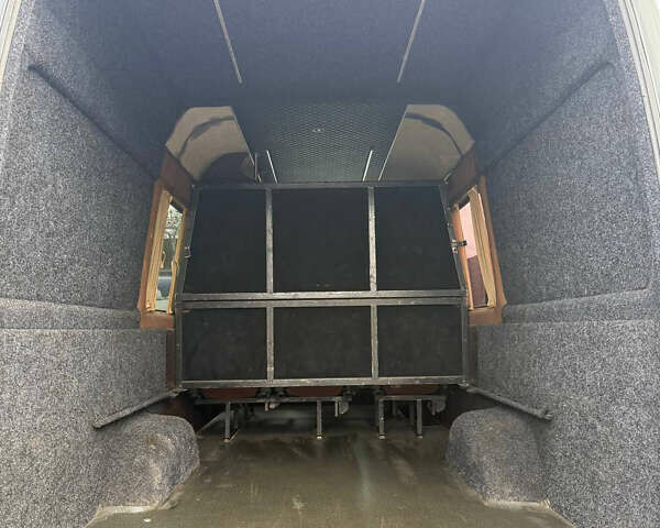 Сірий Мерседес Sprinter, об'ємом двигуна 2.69 л та пробігом 293 тис. км за 11500 $, фото 19 на Automoto.ua