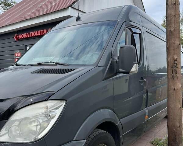 Сірий Мерседес Sprinter, об'ємом двигуна 2.14 л та пробігом 562 тис. км за 10000 $, фото 5 на Automoto.ua