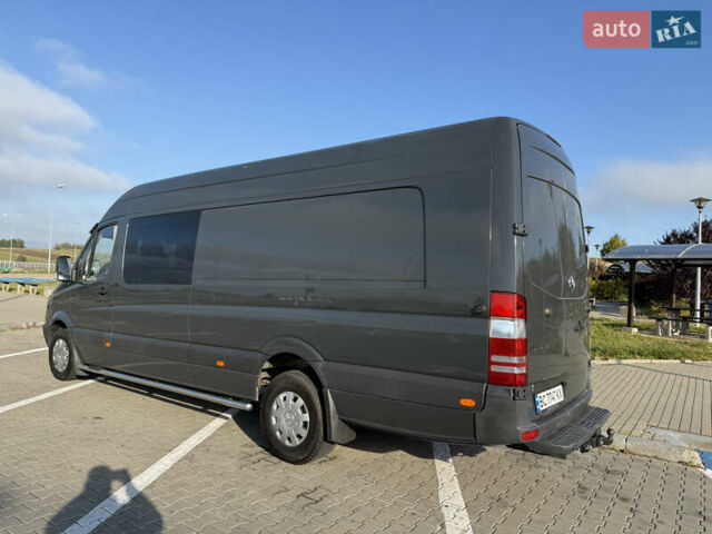 Серый Мерседес Sprinter, объемом двигателя 3 л и пробегом 450 тыс. км за 28999 $, фото 4 на Automoto.ua