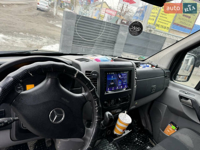 Серый Мерседес Sprinter, объемом двигателя 2.14 л и пробегом 500 тыс. км за 12500 $, фото 9 на Automoto.ua