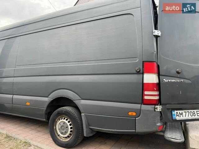 Сірий Мерседес Sprinter, об'ємом двигуна 2.14 л та пробігом 562 тис. км за 10000 $, фото 2 на Automoto.ua