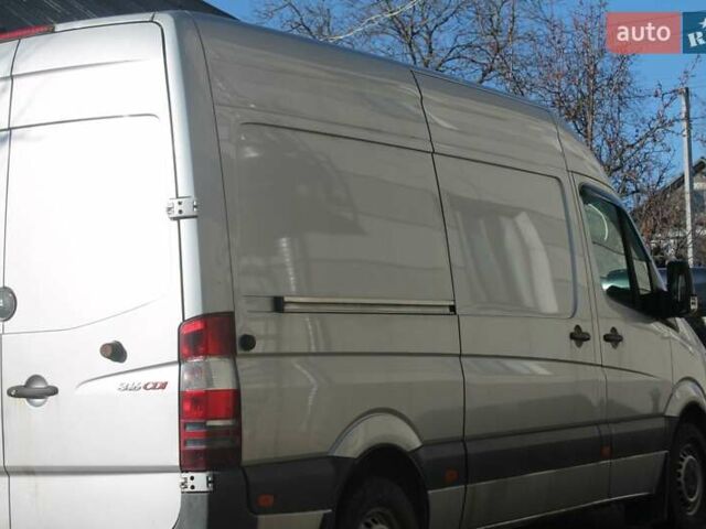 Серый Мерседес Sprinter, объемом двигателя 2.1 л и пробегом 152 тыс. км за 13200 $, фото 5 на Automoto.ua