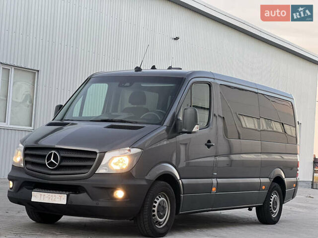 Серый Мерседес Sprinter, объемом двигателя 0 л и пробегом 301 тыс. км за 25000 $, фото 5 на Automoto.ua