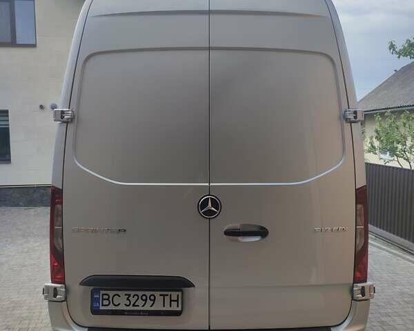 Серый Мерседес Sprinter, объемом двигателя 1.95 л и пробегом 160 тыс. км за 44000 $, фото 71 на Automoto.ua