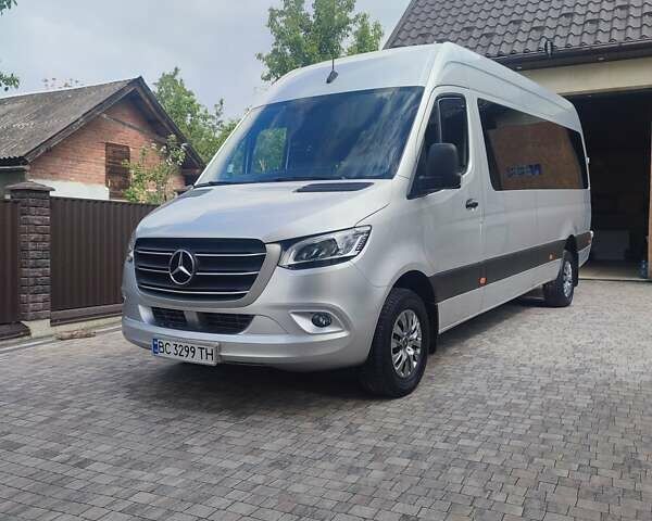Серый Мерседес Sprinter, объемом двигателя 1.95 л и пробегом 160 тыс. км за 44000 $, фото 36 на Automoto.ua