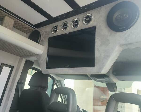 Серый Мерседес Sprinter, объемом двигателя 1.95 л и пробегом 160 тыс. км за 44000 $, фото 50 на Automoto.ua