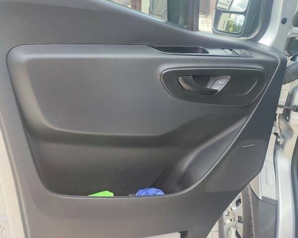 Серый Мерседес Sprinter, объемом двигателя 1.95 л и пробегом 160 тыс. км за 44000 $, фото 54 на Automoto.ua