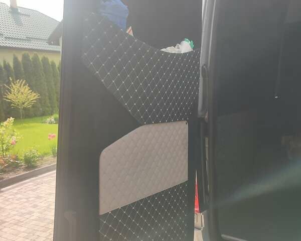 Серый Мерседес Sprinter, объемом двигателя 1.95 л и пробегом 160 тыс. км за 44000 $, фото 70 на Automoto.ua