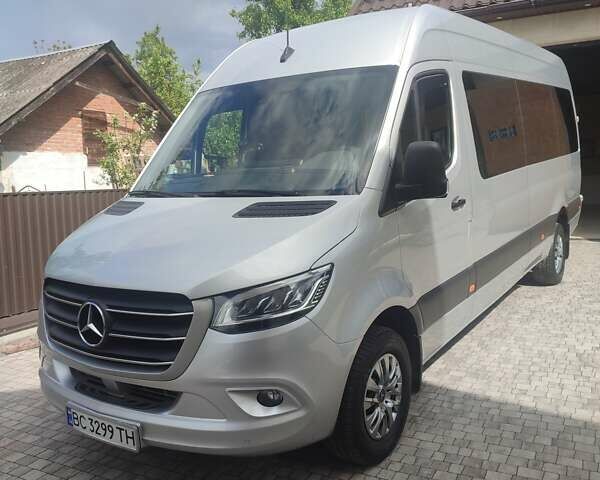 Серый Мерседес Sprinter, объемом двигателя 1.95 л и пробегом 160 тыс. км за 44000 $, фото 64 на Automoto.ua