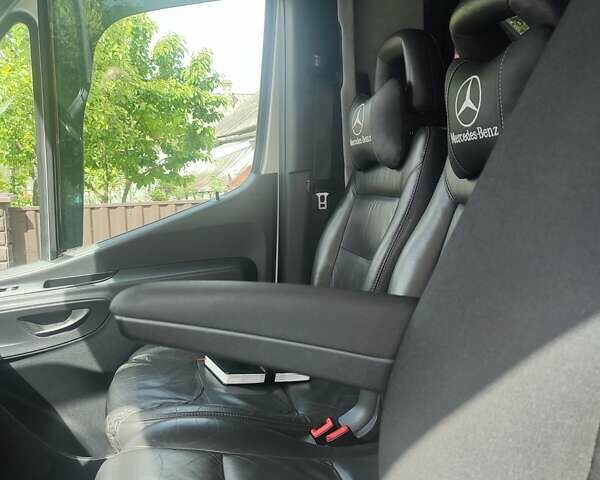 Серый Мерседес Sprinter, объемом двигателя 1.95 л и пробегом 160 тыс. км за 44000 $, фото 55 на Automoto.ua