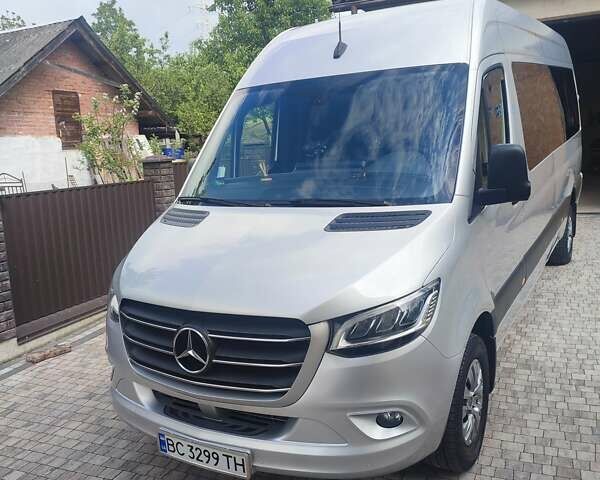 Серый Мерседес Sprinter, объемом двигателя 1.95 л и пробегом 160 тыс. км за 44000 $, фото 39 на Automoto.ua
