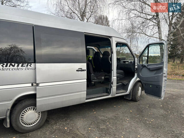 Серый Мерседес Sprinter, объемом двигателя 2.15 л и пробегом 650 тыс. км за 9000 $, фото 8 на Automoto.ua