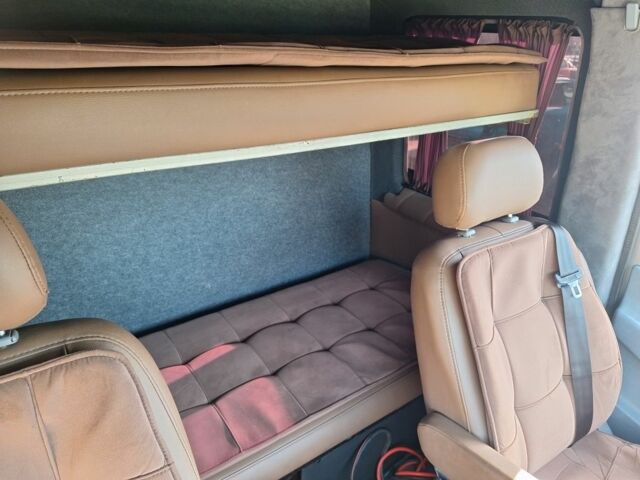 Сірий Мерседес Sprinter, об'ємом двигуна 0 л та пробігом 200 тис. км за 13999 $, фото 3 на Automoto.ua