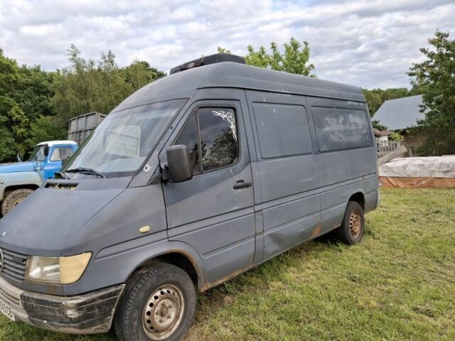 Серый Мерседес Sprinter, объемом двигателя 2.3 л и пробегом 2 тыс. км за 3600 $, фото 7 на Automoto.ua
