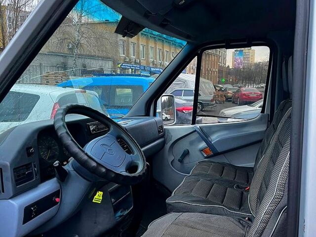 Сірий Мерседес Sprinter, об'ємом двигуна 2.9 л та пробігом 820 тис. км за 10500 $, фото 5 на Automoto.ua
