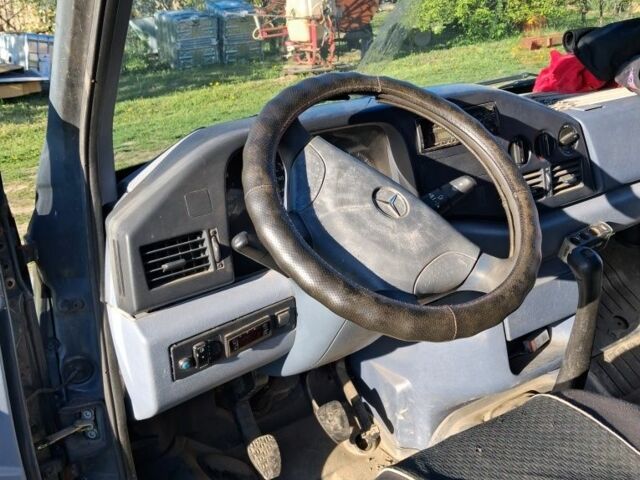 Серый Мерседес Sprinter, объемом двигателя 2.3 л и пробегом 2 тыс. км за 3600 $, фото 4 на Automoto.ua