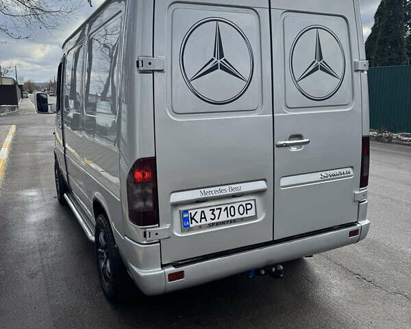 Серый Мерседес Sprinter, объемом двигателя 2.15 л и пробегом 60 тыс. км за 10900 $, фото 3 на Automoto.ua