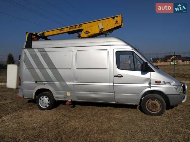 Серый Мерседес Sprinter, объемом двигателя 2.2 л и пробегом 340 тыс. км за 13500 $, фото 2 на Automoto.ua