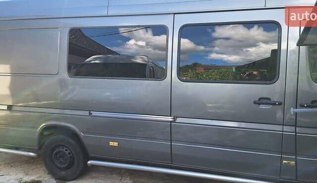 Серый Мерседес Sprinter, объемом двигателя 2.2 л и пробегом 600 тыс. км за 8500 $, фото 5 на Automoto.ua